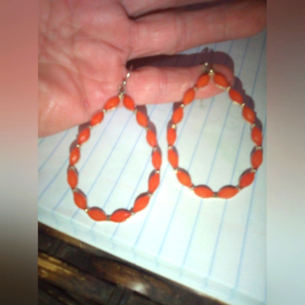 Coral Golden drop earrings